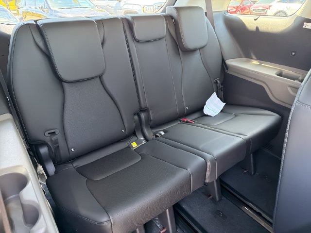 New 2026 Kia Carnival SX FWD image 24
