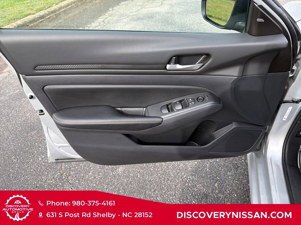 Certified 2025 Nissan Altima 2.5 SV AWD/4WD image 10