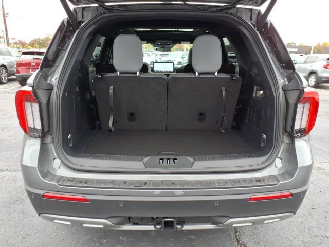 Used 2027 Ford Explorer Active w/ Active Comfort Package AWD/4WD image 13
