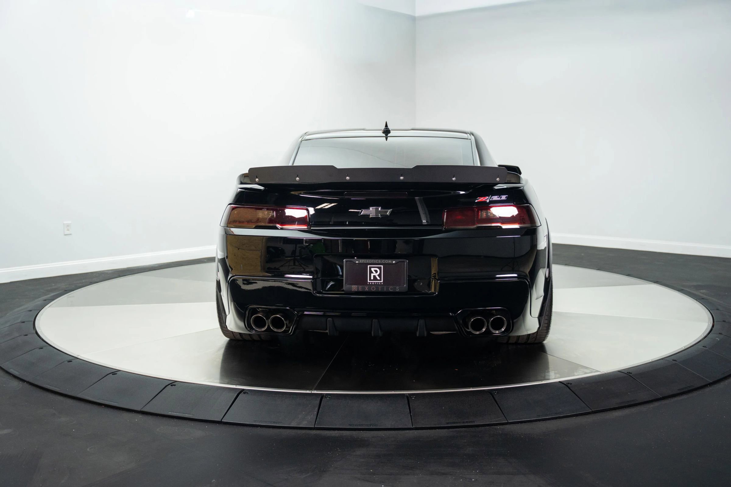 Used 2015 Chevrolet Camaro Z/28 image 5