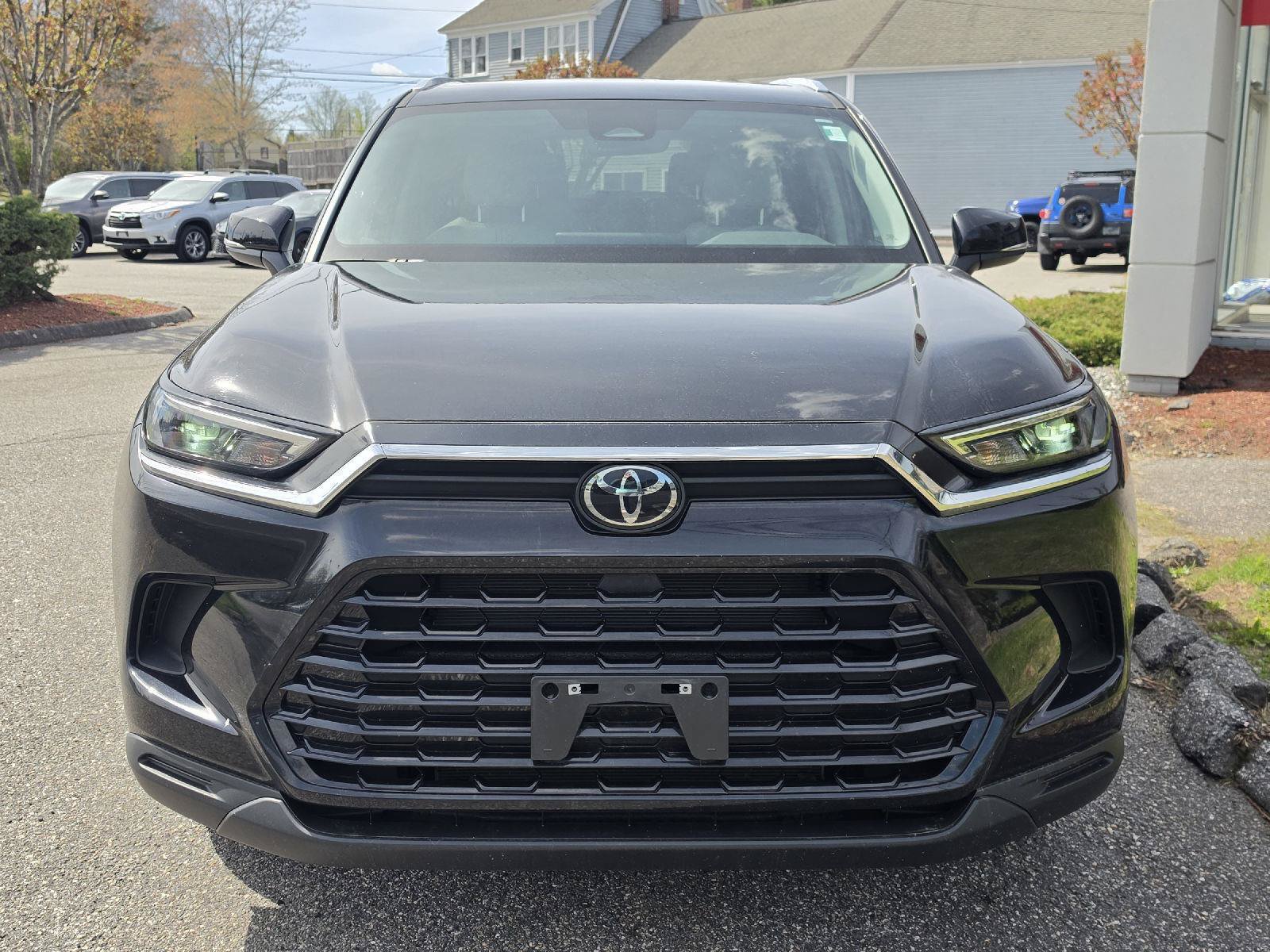 Used 2024 Toyota Grand Highlander AWD image 8