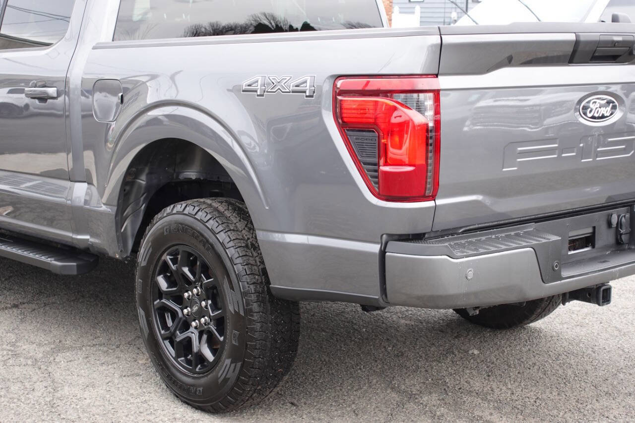 Used 2024 Ford F150 XLT w/ XLT Black Appearance Package image 9