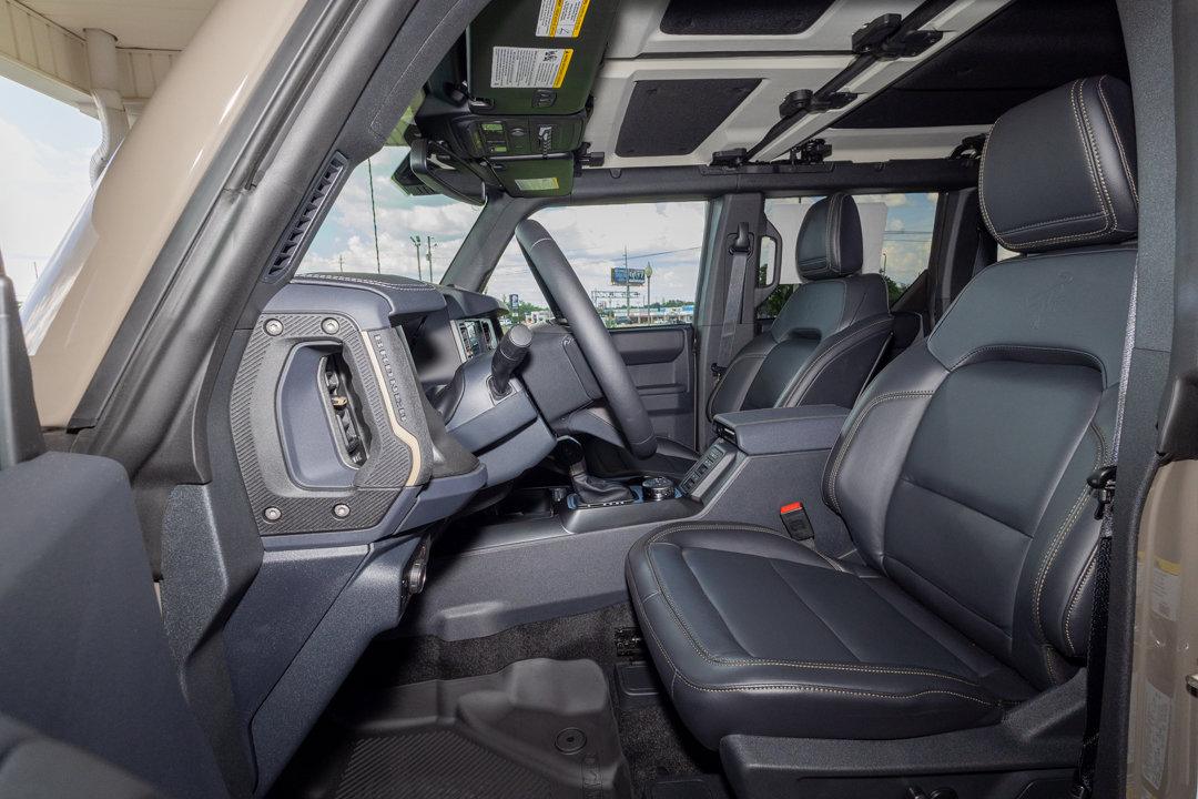 New 2025 Ford Bronco Badlands image 12
