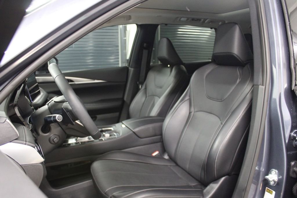 Certified 2026 INFINITI QX60 Luxe w/ Cargo Package image 5
