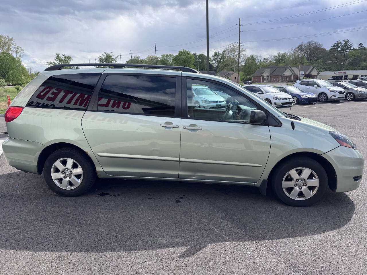 Used 2008 Toyota Sienna LE FWD image 4