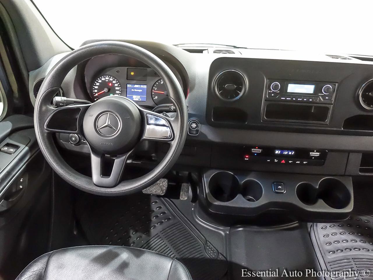 Used 2019 Mercedes-Benz Sprinter 2500 image 9