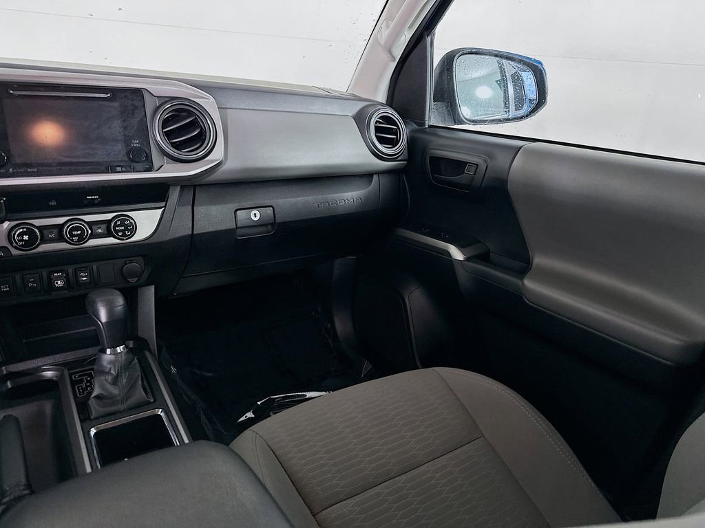 Used 2018 Toyota Tacoma SR5 image 29
