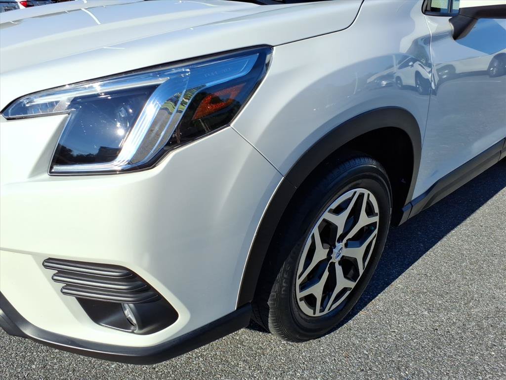 Used 2023 Subaru Forester Premium AWD/4WD image 8