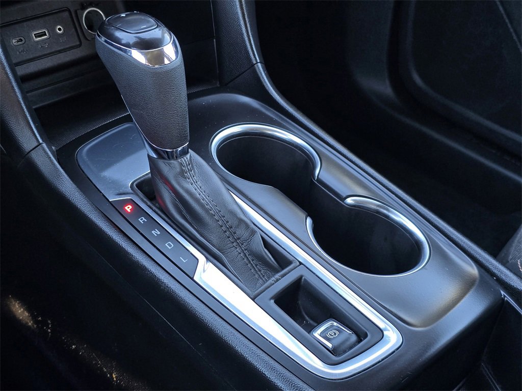 Used 2021 Chevrolet Equinox LT image 25