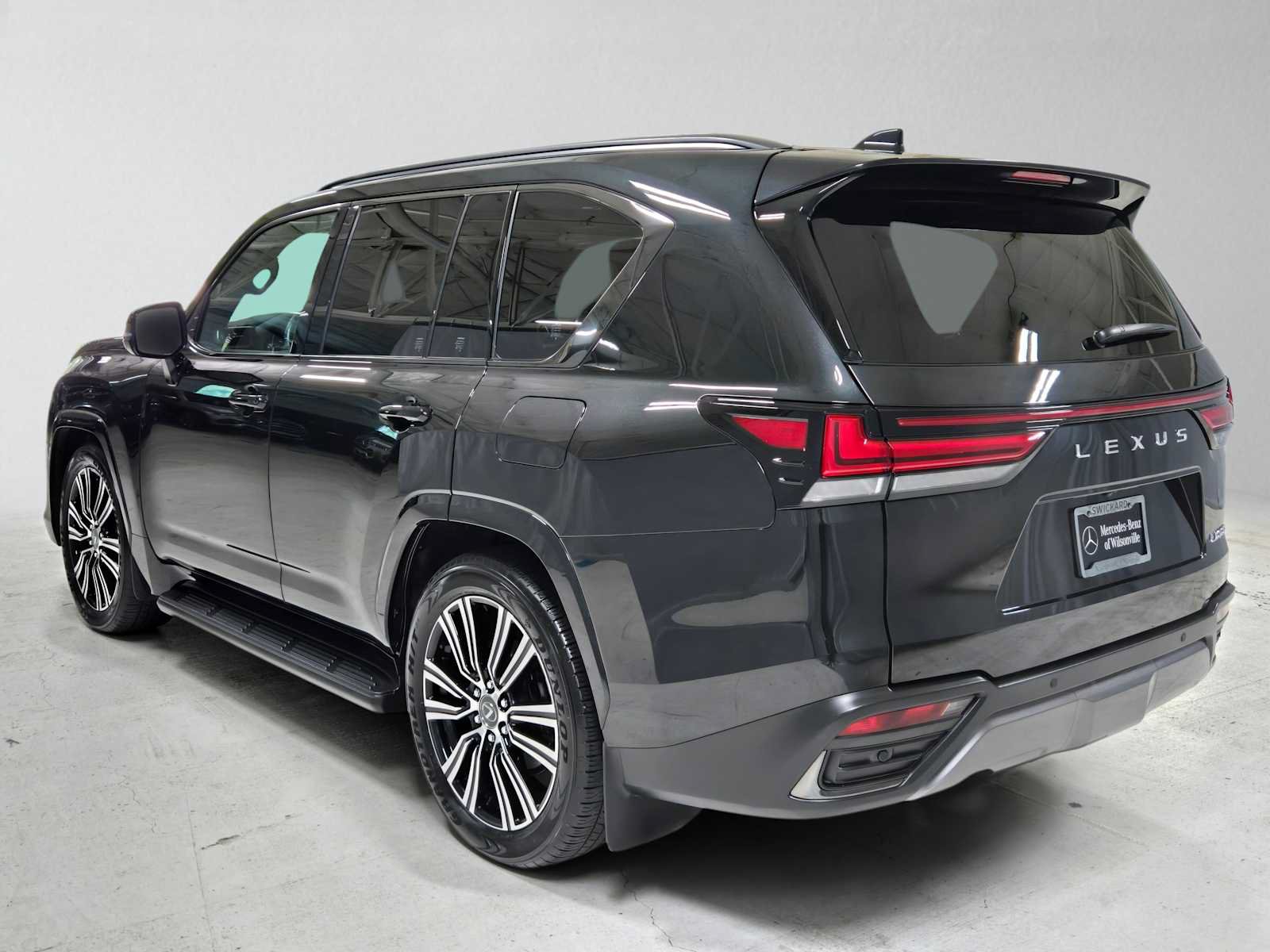Used 2026 Lexus LX 600 4WD w/ Appearance Package image 5