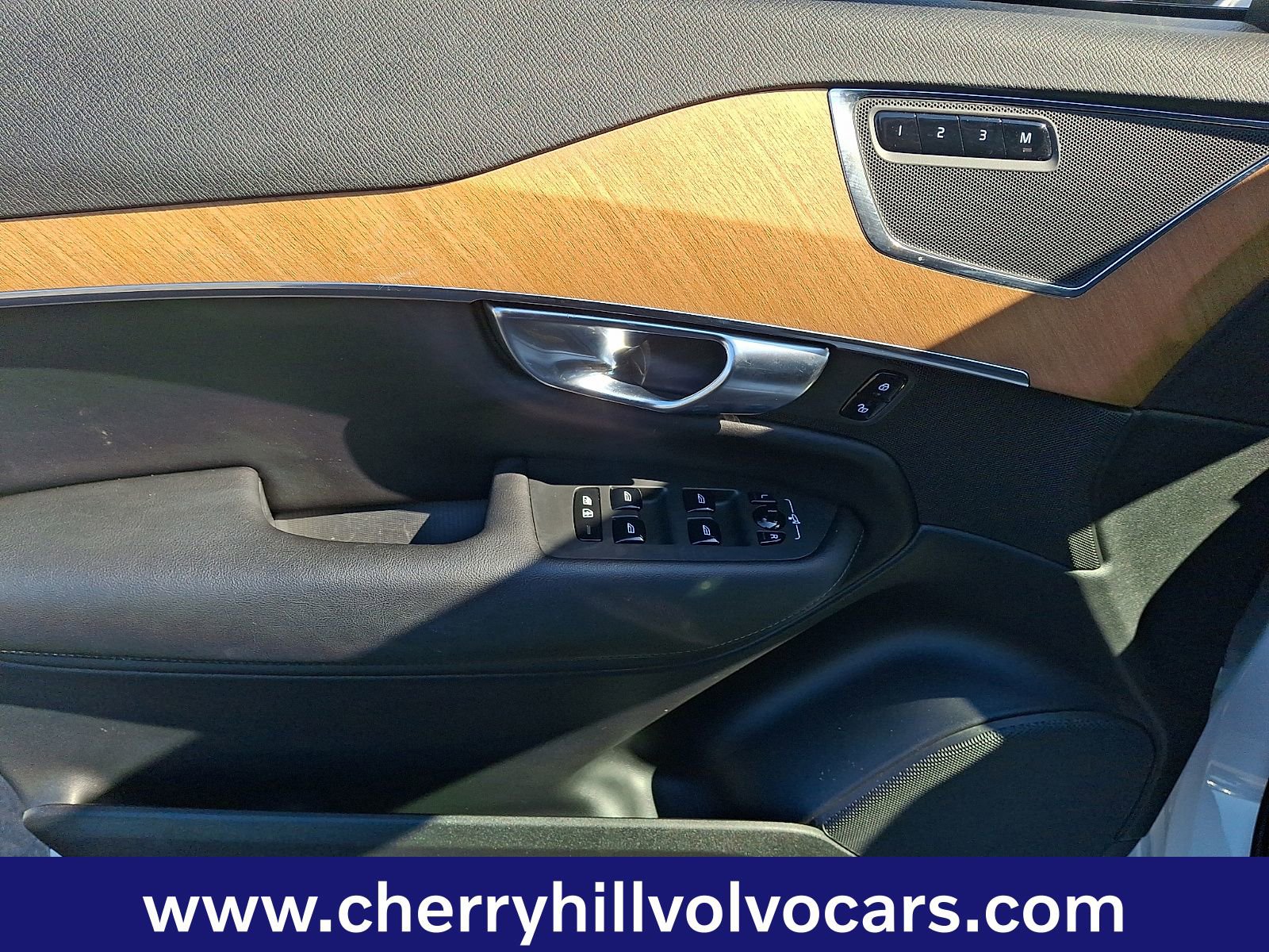 Certified 2023 Volvo XC90 B6 Core w/ Climate Package image 13