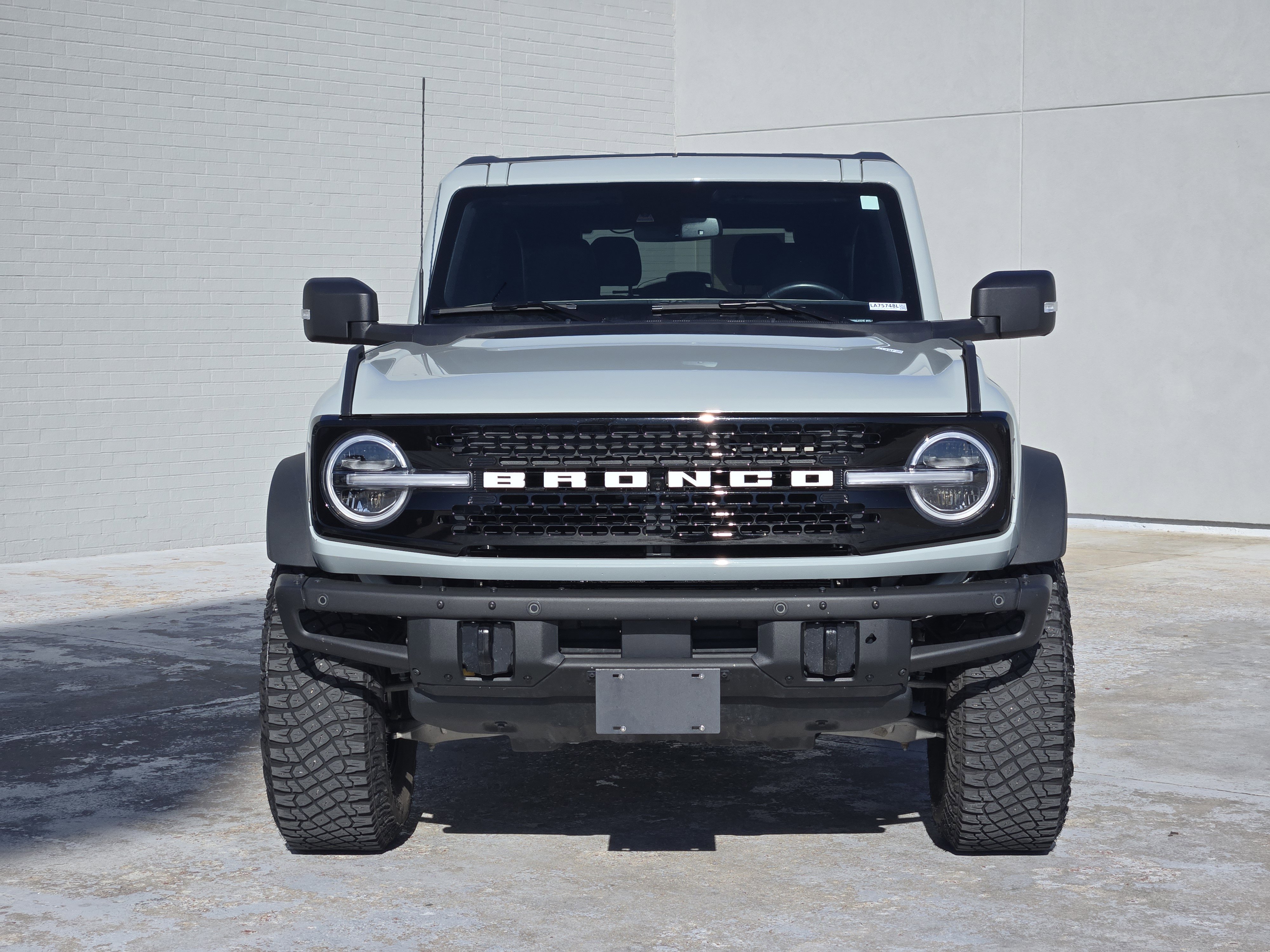 Used 2022 Ford Bronco Wildtrak image 3
