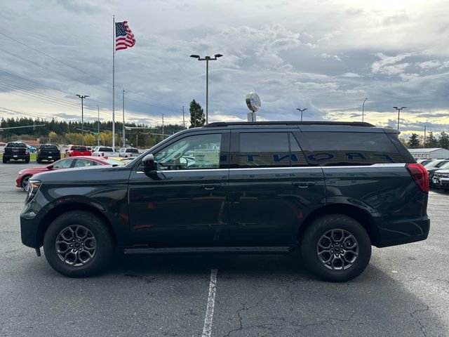 New 2025 Ford Expedition Active image 6