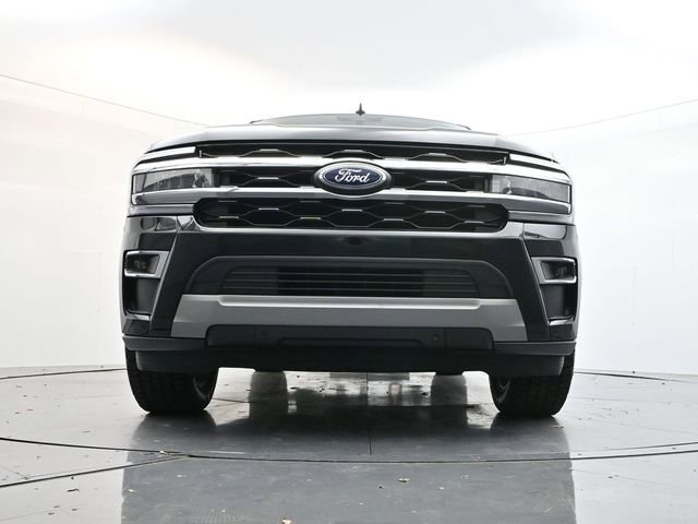 Used 2022 Ford Expedition Limited image 30