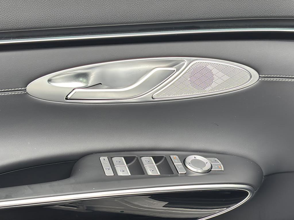 Certified 2026 Genesis GV70 2.5T AWD/4WD image 16