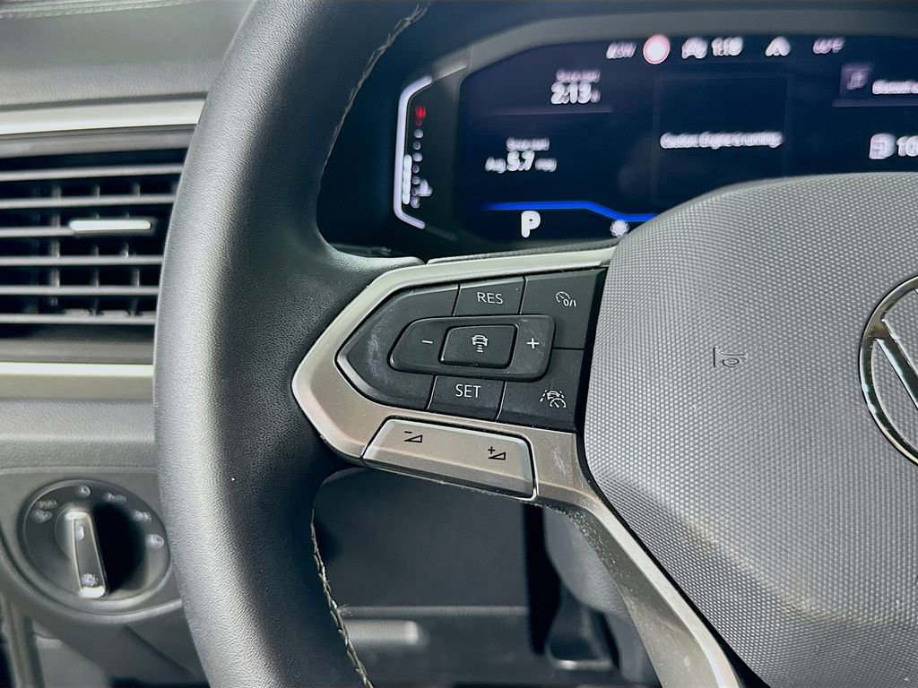 Used 2021 Volkswagen Atlas SEL Premium image 23