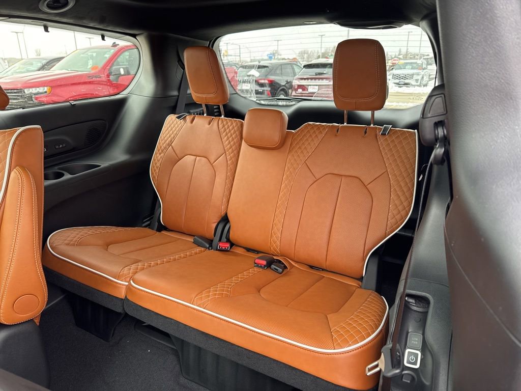 New 2026 Chrysler Pacifica Pinnacle AWD/4WD image 27