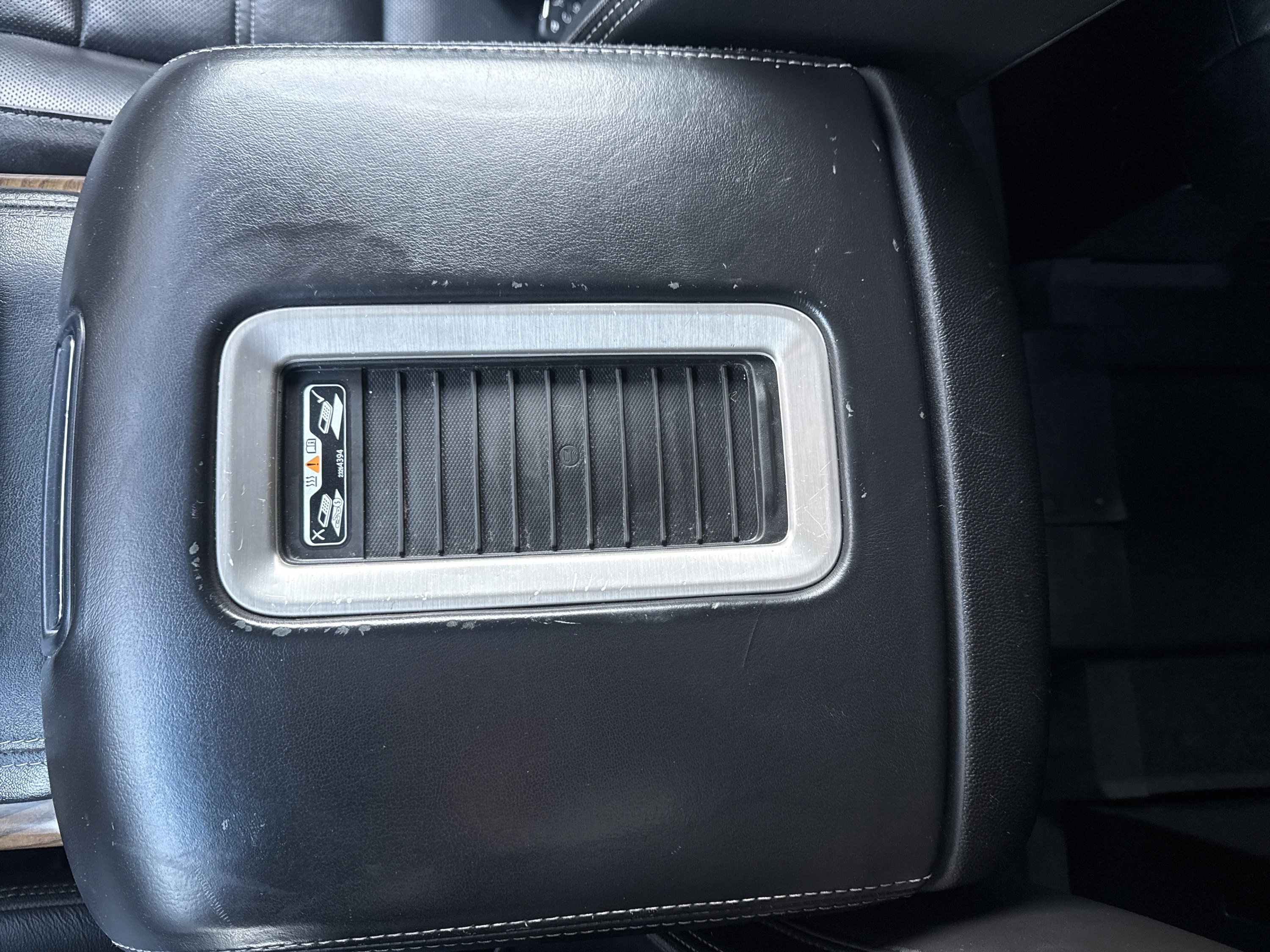 Used 2018 GMC Yukon XL Denali w/ Denali Ultimate Package image 24