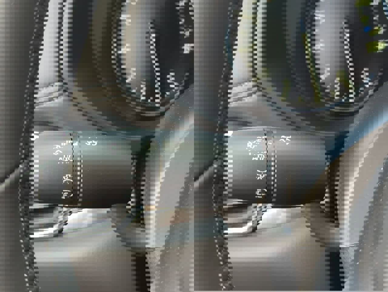 New 2025 MAZDA CX-5 Signature image 26