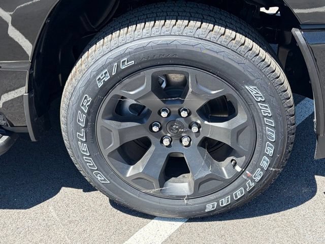 New 2026 RAM 1500 Express AWD/4WD image 10