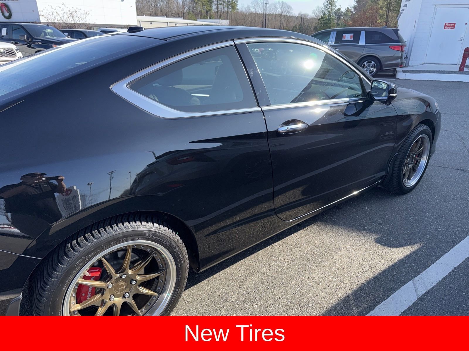 Used 2015 Honda Accord EX-L image 2