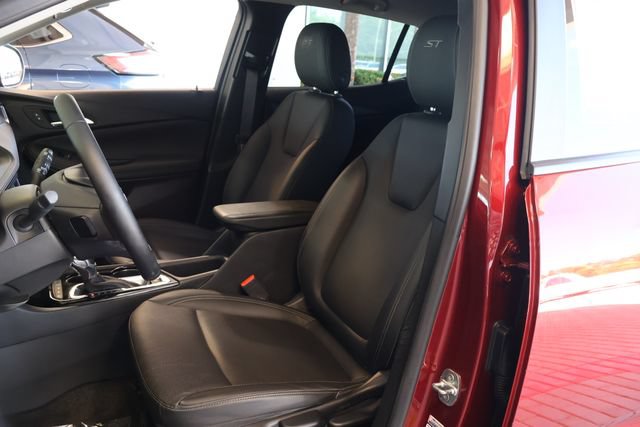 Used 2024 Buick Encore GX Sport Touring AWD/4WD image 14