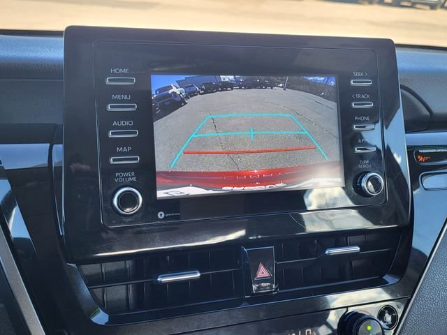 Used 2022 Toyota Camry LE image 16