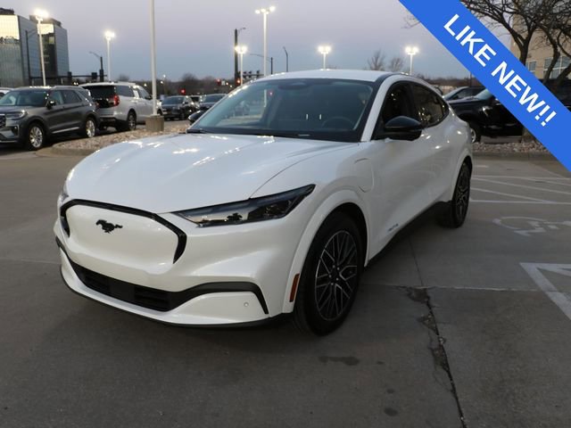 Used 2025 Ford Mustang Mach-E Premium image 2