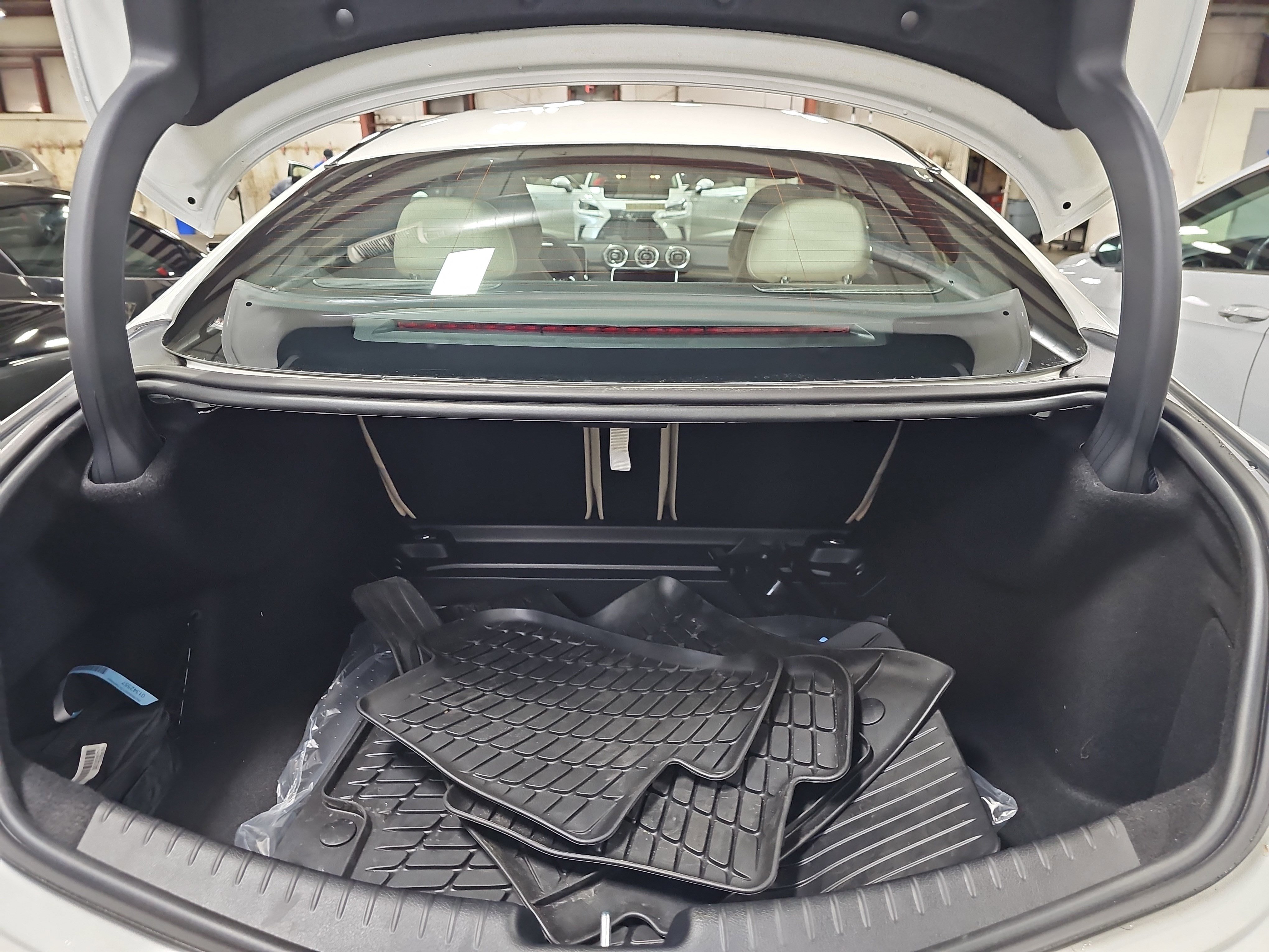 Certified 2026 Mercedes-Benz CLE 300 4MATIC Coupe image 14