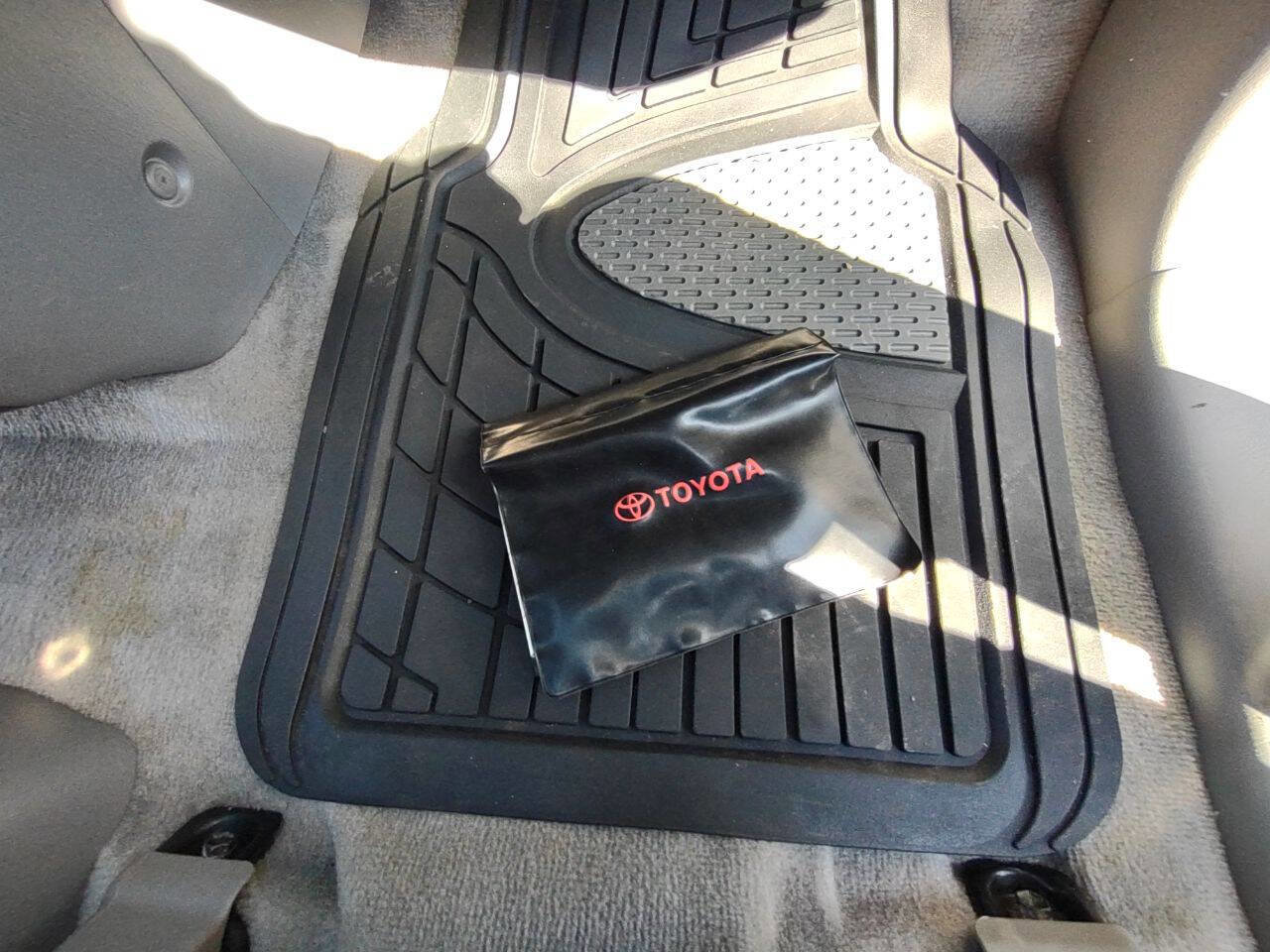 Used 2008 Toyota Sienna XLE image 24