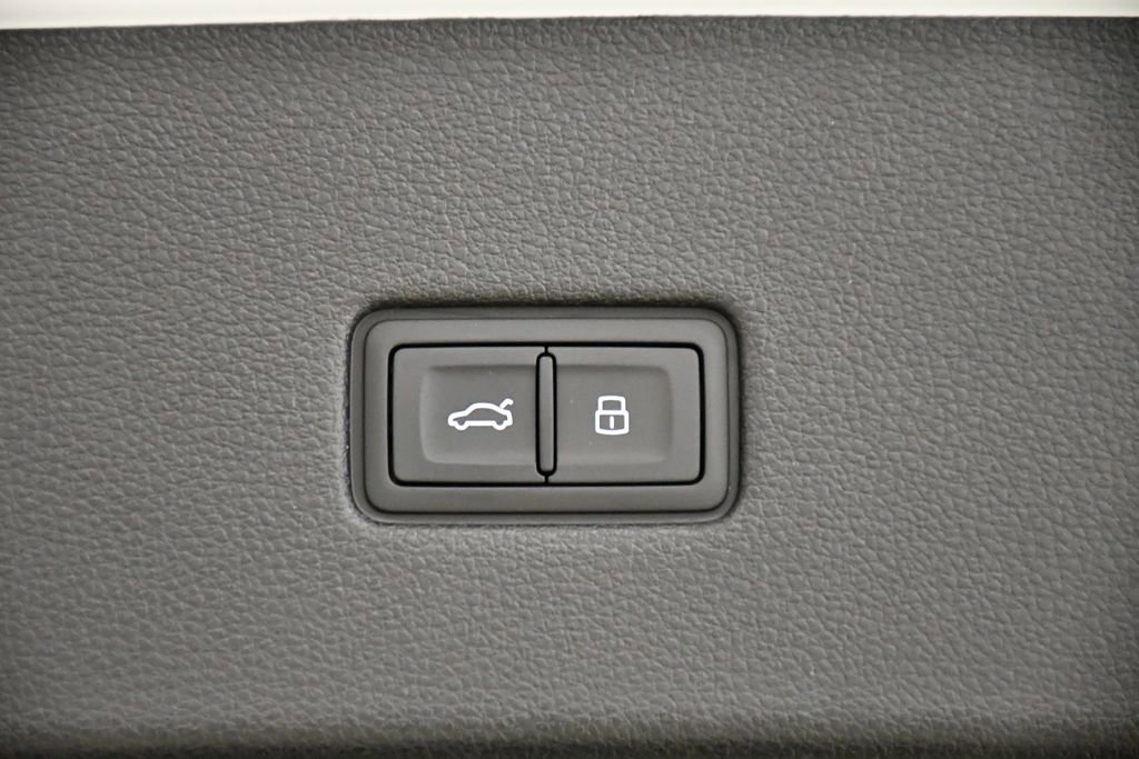 New 2026 Audi Q8 Premium Plus image 57