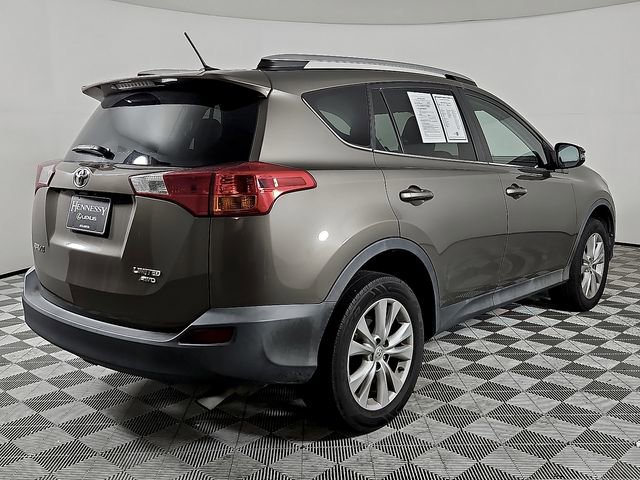Used 2015 Toyota RAV4 Limited w/ Technology Package image 4