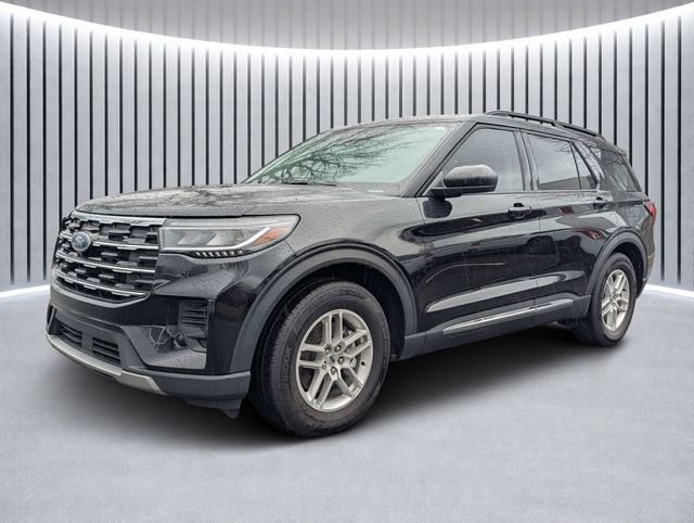 Used 2025 Ford Explorer Active image 10