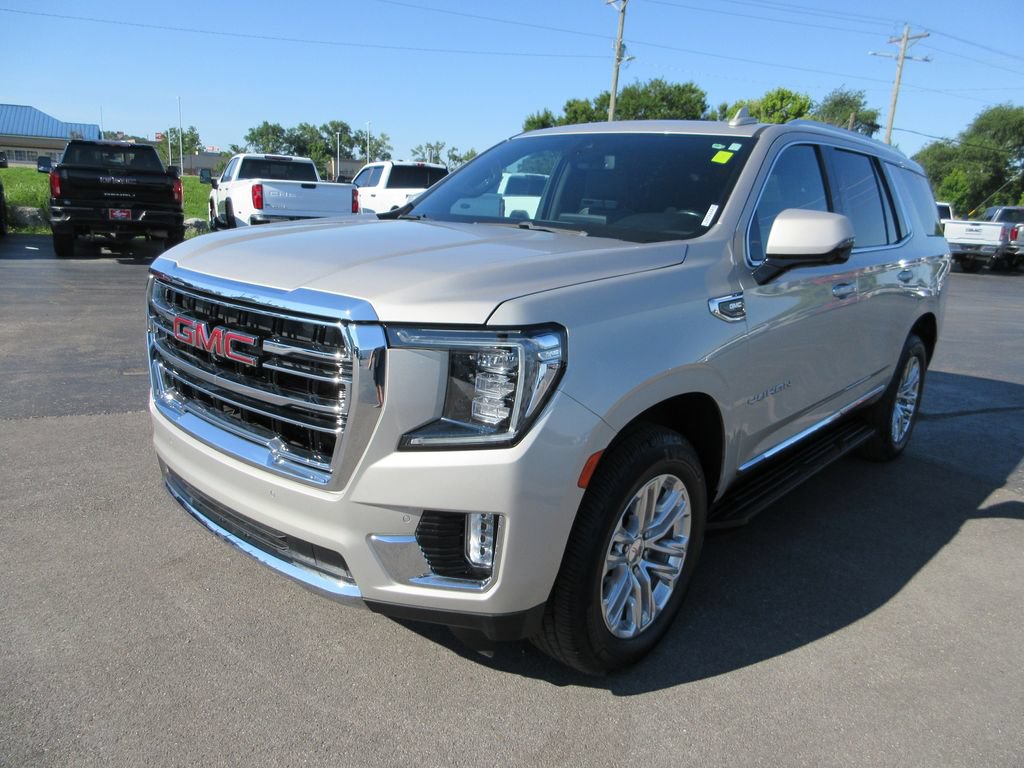 Certified 2022 GMC Yukon SLT w/ SLT Premium Package AWD/4WD image 12