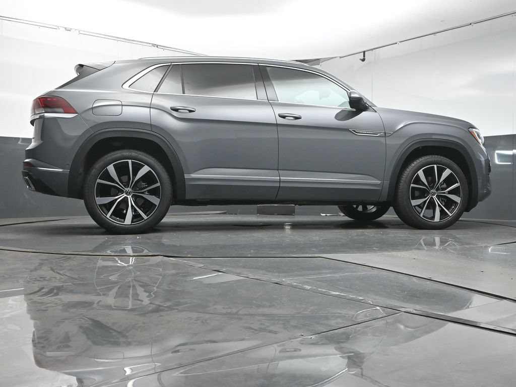 New 2026 Volkswagen Atlas Cross Sport SEL Premium R-Line AWD/4WD image 39