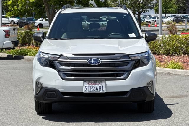 Used 2025 Subaru Forester Premium w/ Convenience Package #1 AWD/4WD image 9