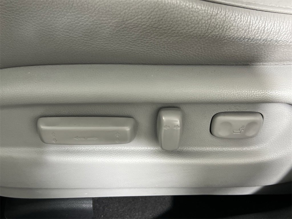 Used 2019 Honda Pilot Elite image 14