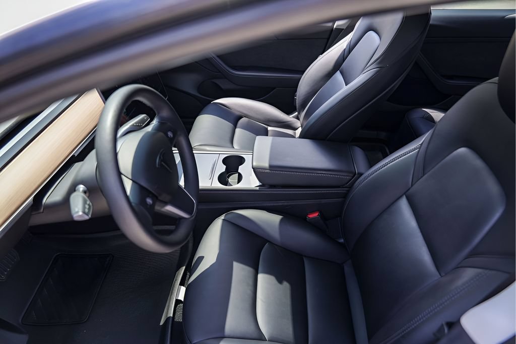 Used 2021 Tesla Model 3 Standard Range Plus RWD image 12