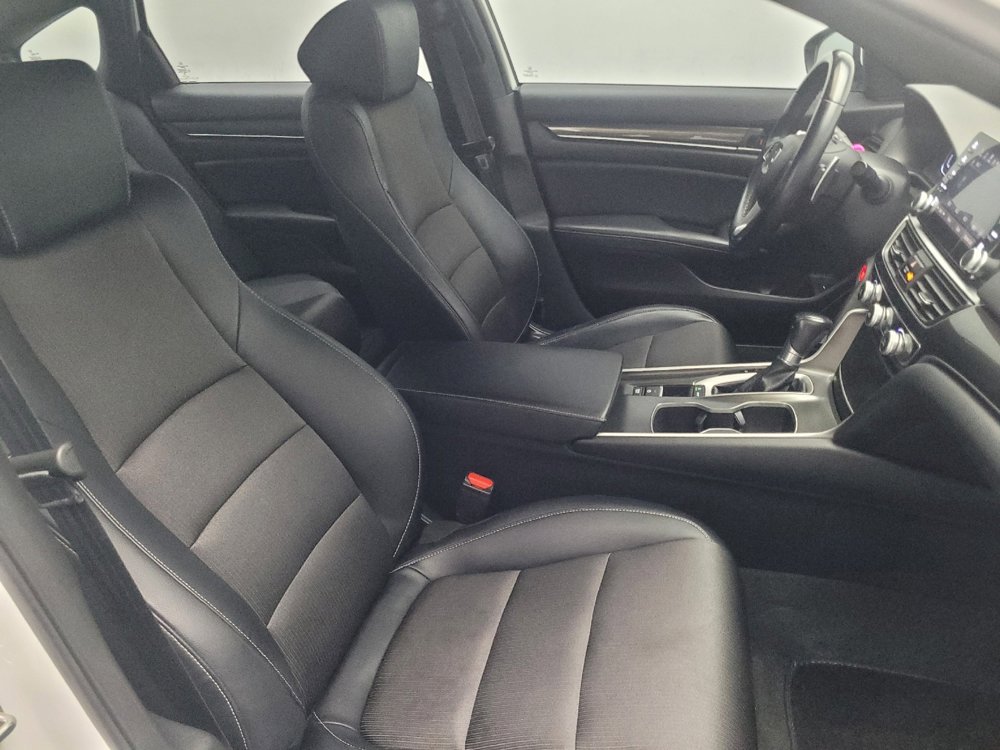 Used 2018 Honda Accord Sport image 21