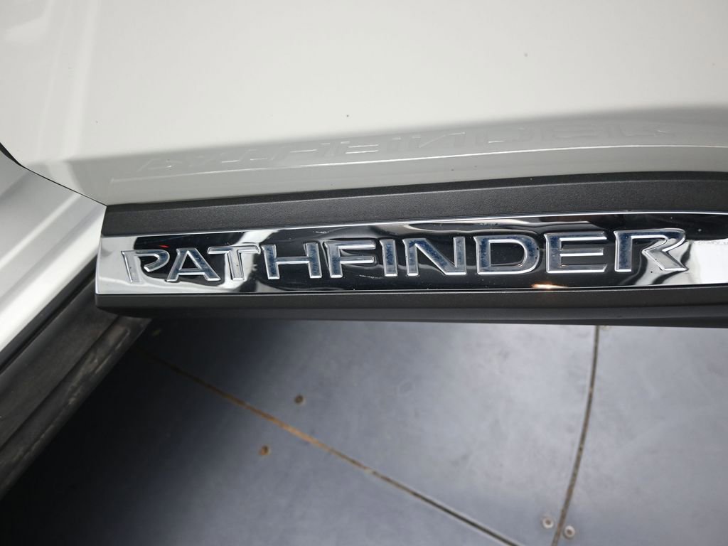 Used 2022 Nissan Pathfinder Platinum w/ Cargo Package image 57