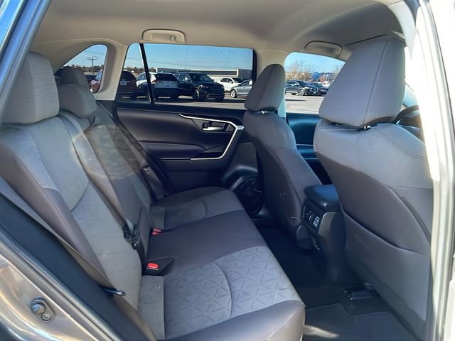 Used 2022 Toyota RAV4 XLE image 16