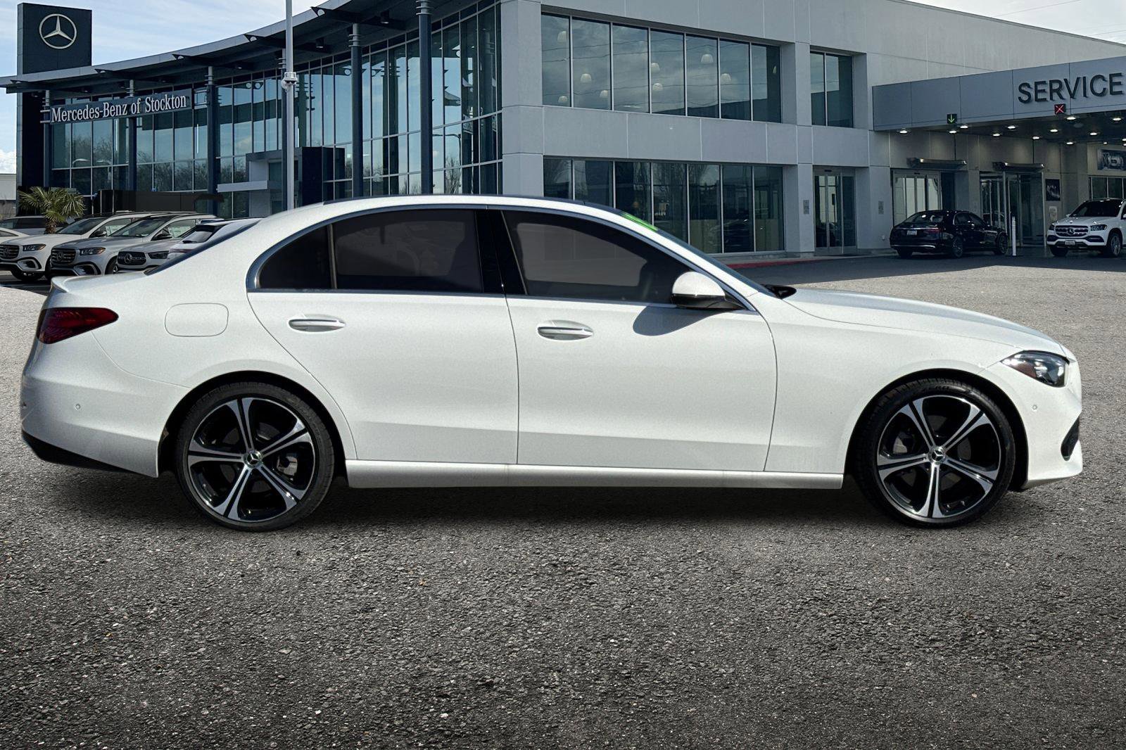 Used 2023 Mercedes-Benz C 300 Sedan image 3