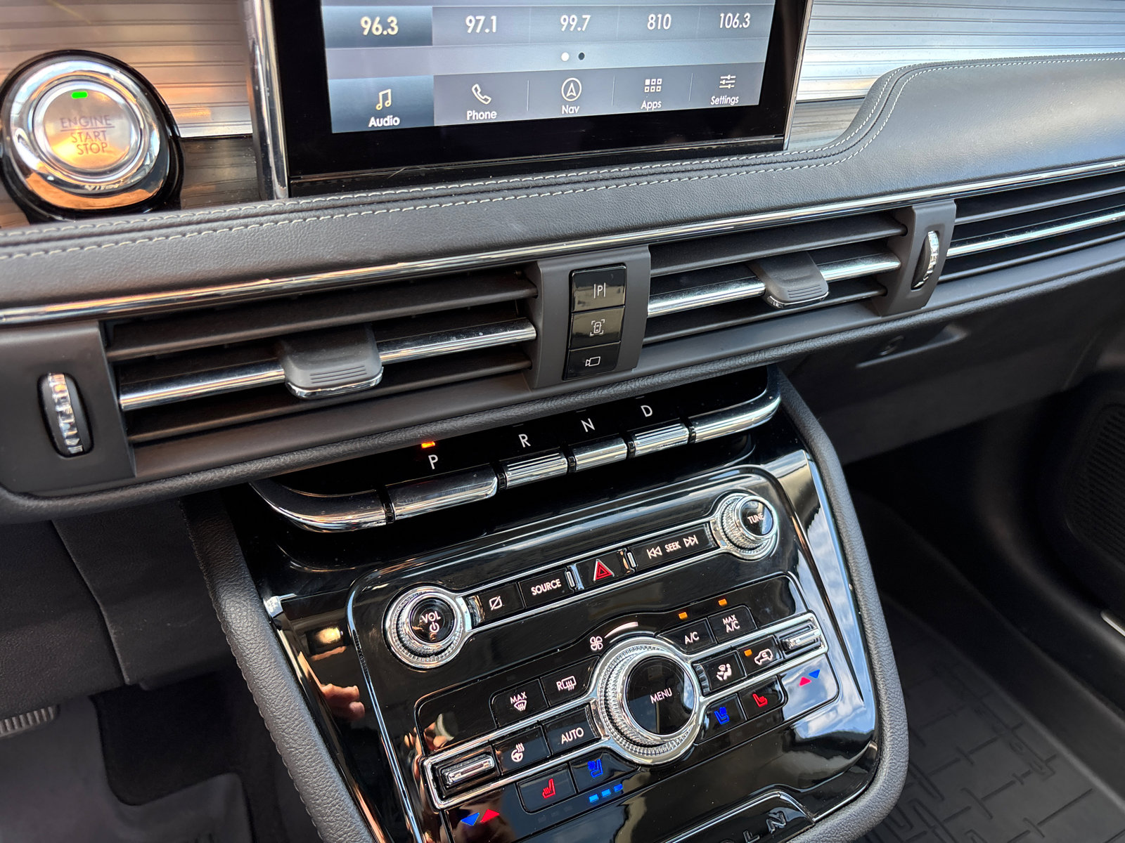 Certified 2022 Lincoln Corsair AWD w/ Premium Package image 21