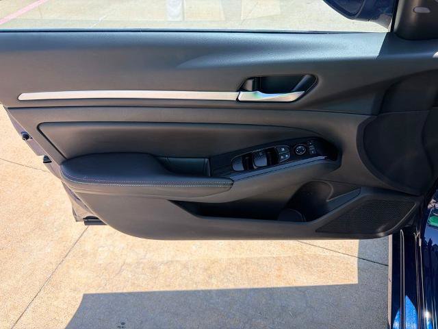 Certified 2024 Nissan Altima 2.0 SR FWD image 14