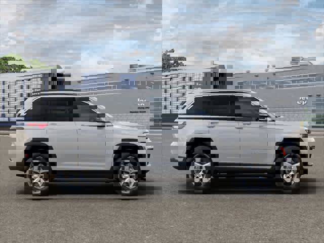 New 2026 Jeep Grand Cherokee Limited image 13