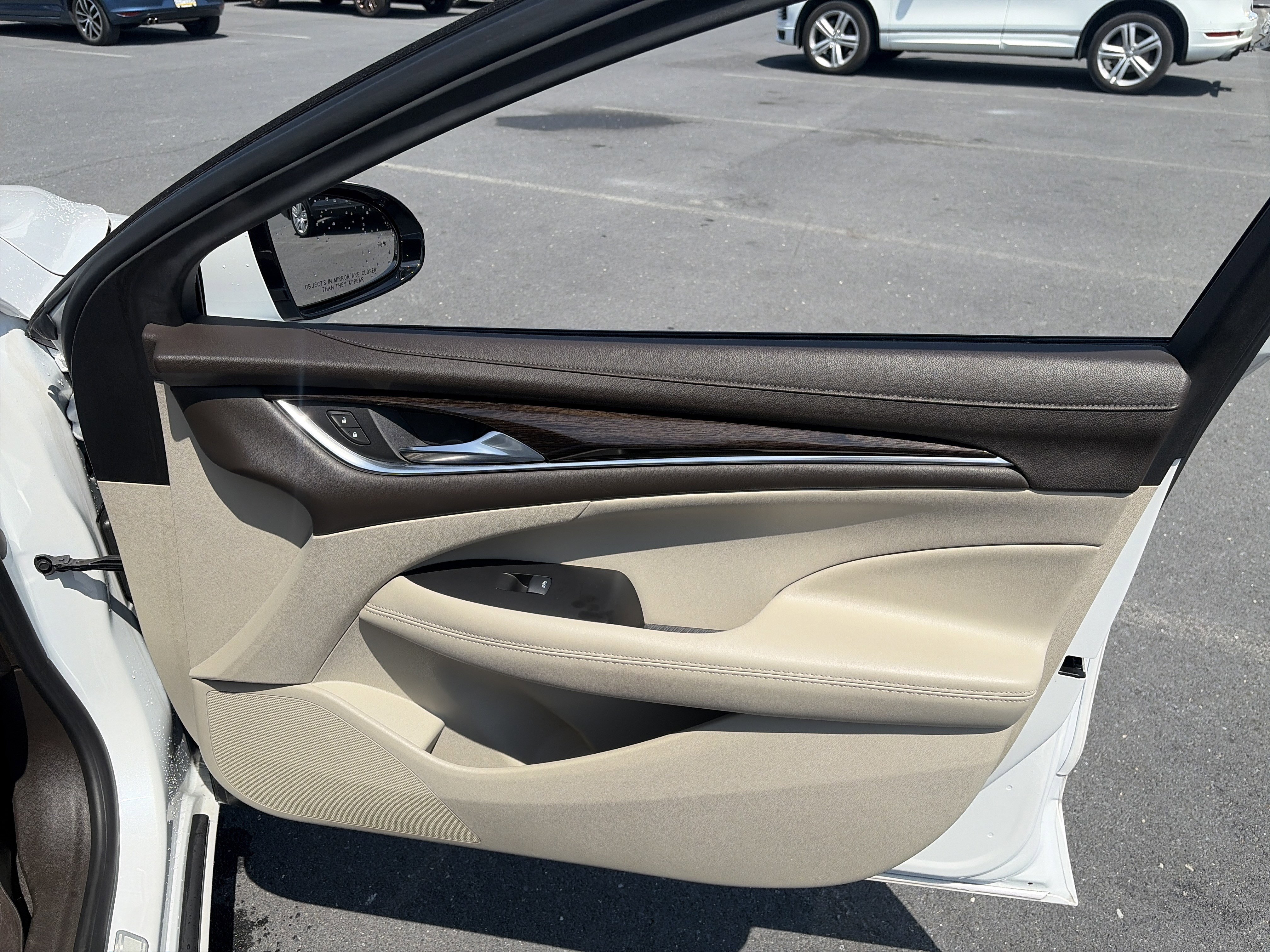 Used 2017 Buick LaCrosse Premium image 11