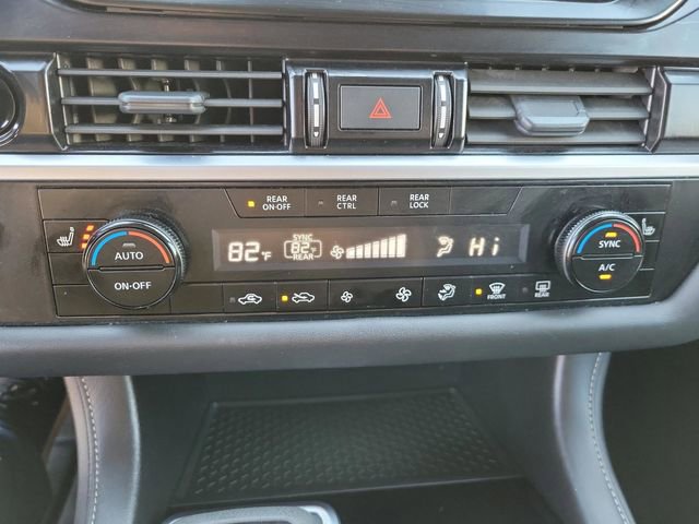 Used 2025 Nissan Pathfinder SV image 24