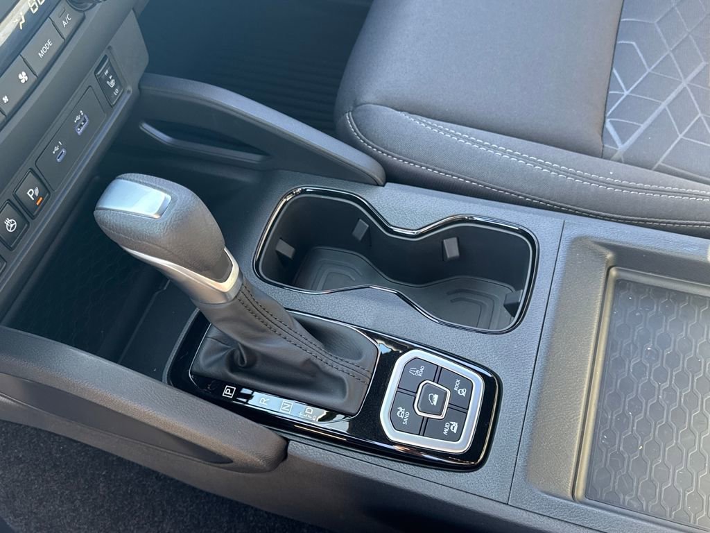 New 2026 Nissan Frontier SV w/ All-Weather Content Package image 18