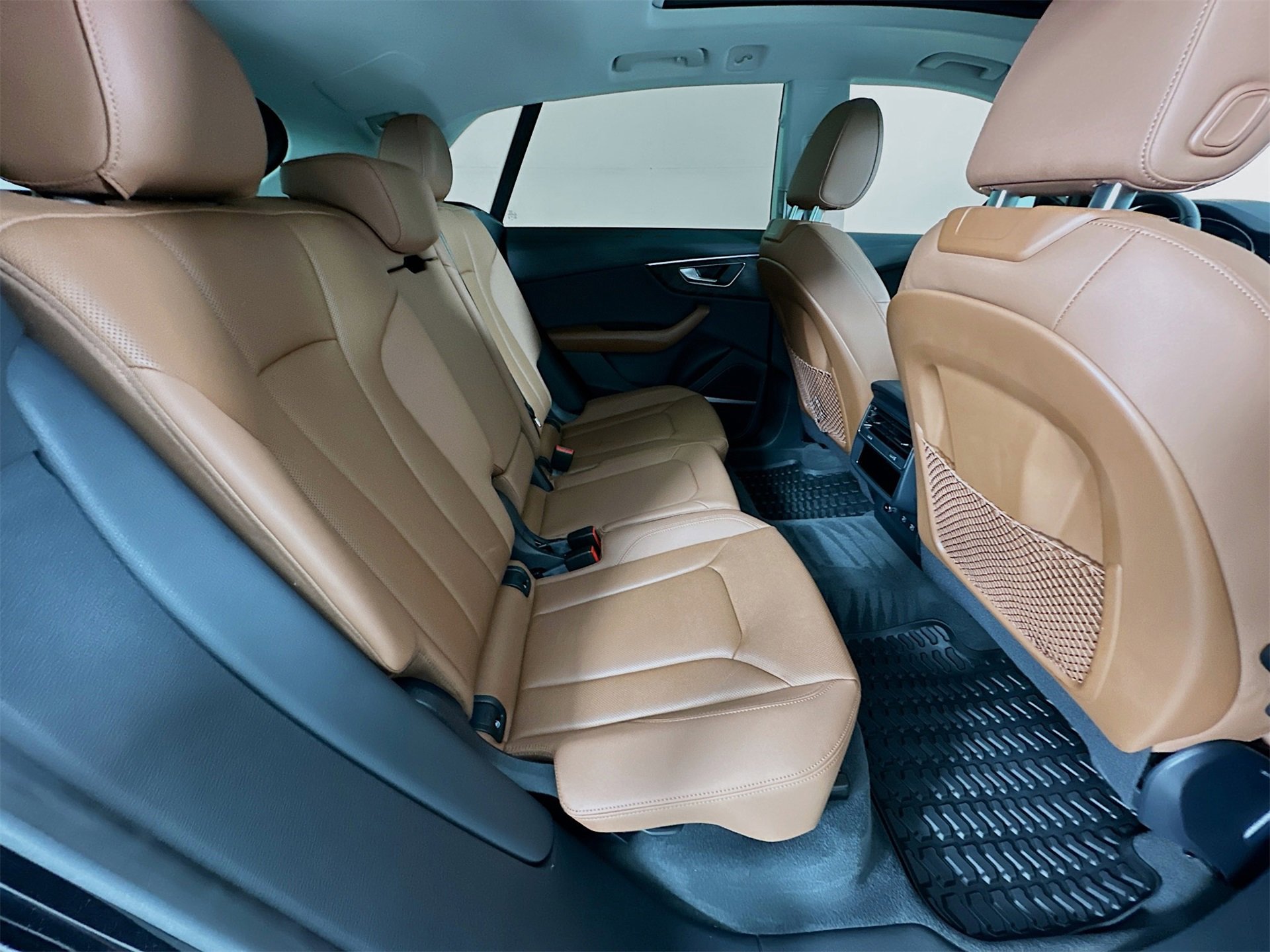 Used 2021 Audi Q8 Premium Plus image 29