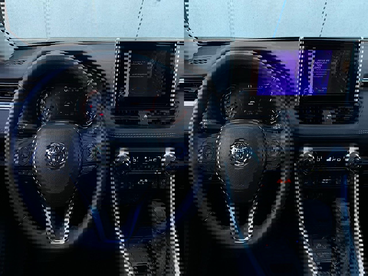 Used 2025 Toyota RAV4 XLE image 14